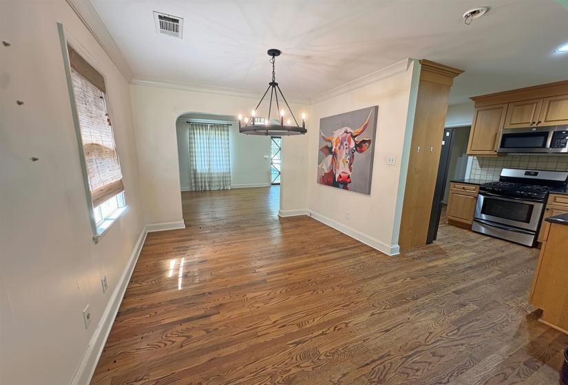 3627 AURORA CIR, Memphis, Tennessee 38111, 5 Bedroom Bedrooms, 10 Room Rooms,4 BathroomBathrooms,Residential,For Sale,AURORA,0,10226621
