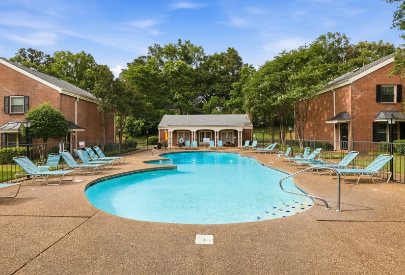 5726 QUINCE RD, Memphis, Tennessee 38119, 2 Bedroom Bedrooms, 5 Room Rooms,1.1 BathroomBathrooms,Residential,For Sale,QUINCE,0,10226390