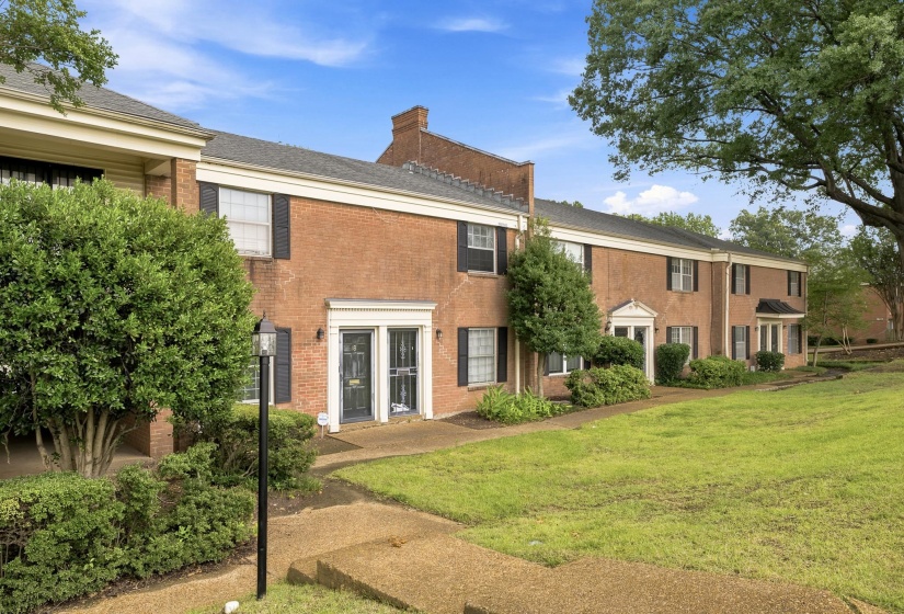 5726 QUINCE RD, Memphis, Tennessee 38119, 2 Bedroom Bedrooms, 5 Room Rooms,1.1 BathroomBathrooms,Residential,For Sale,QUINCE,0,10226390