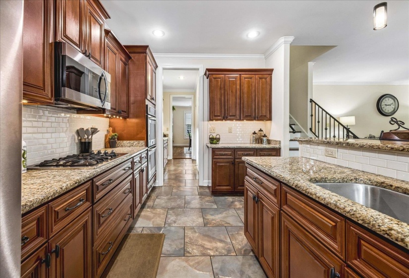 1020 OSTLERS WAY, Collierville, Tennessee 38017, 4 Bedroom Bedrooms, 7 Room Rooms,3.1 BathroomBathrooms,Residential,For Sale,OSTLERS,0,10226690