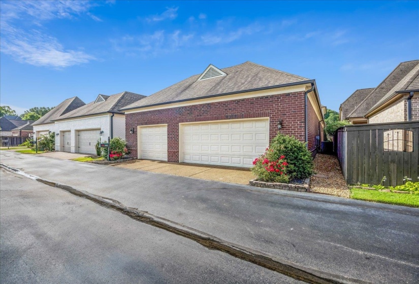 1020 OSTLERS WAY, Collierville, Tennessee 38017, 4 Bedroom Bedrooms, 7 Room Rooms,3.1 BathroomBathrooms,Residential,For Sale,OSTLERS,0,10226690