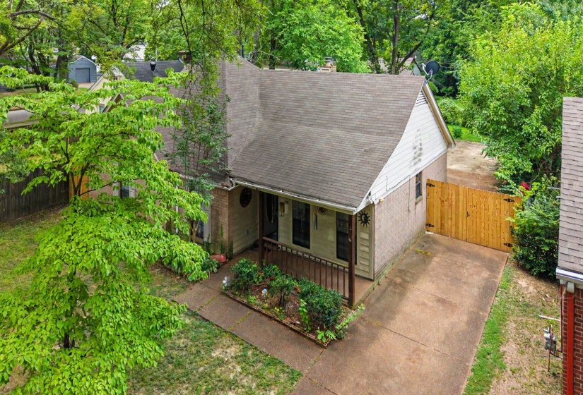505 VAUGHN RD, Memphis, Tennessee 38122, 3 Bedroom Bedrooms, 3 Room Rooms,2 BathroomBathrooms,Residential,For Sale,VAUGHN,0,10226986