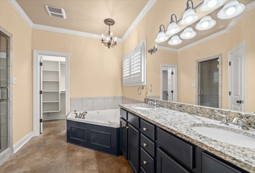 4944 PRINCETON GROVE CV, Memphis, Tennessee 38117, 4 Bedroom Bedrooms, 7 Room Rooms,3 BathroomBathrooms,Residential,For Sale,PRINCETON GROVE,0,10226758