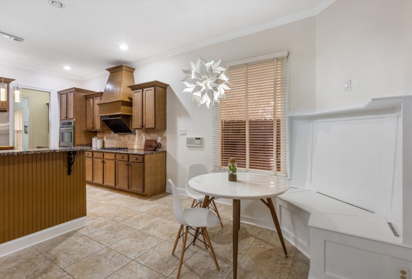 1555 LAWTON TRL, Germantown, Tennessee 38138, 5 Bedroom Bedrooms, 10 Room Rooms,3.1 BathroomBathrooms,Residential,For Sale,LAWTON,0,10226357