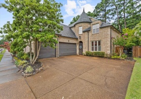1555 LAWTON TRL, Germantown, Tennessee 38138, 5 Bedroom Bedrooms, 10 Room Rooms,3.1 BathroomBathrooms,Residential,For Sale,LAWTON,0,10226357 1555 LAWTON TRL, Germantown, Tennessee 38138, 5 Bedroom Bedrooms, 10 Room Rooms,3.1 BathroomBathrooms,Residential,For Sale,LAWTON,0,10226357
