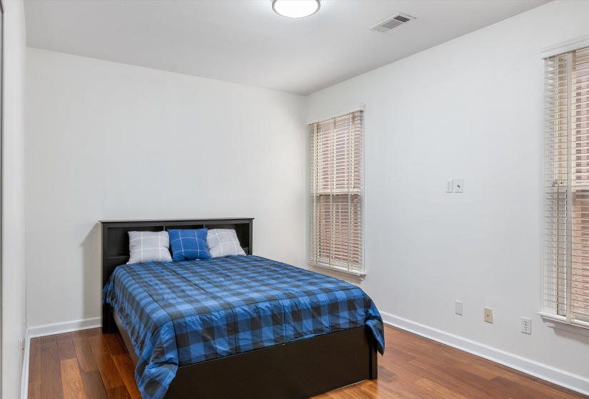 1555 LAWTON TRL, Germantown, Tennessee 38138, 5 Bedroom Bedrooms, 10 Room Rooms,3.1 BathroomBathrooms,Residential,For Sale,LAWTON,0,10226357