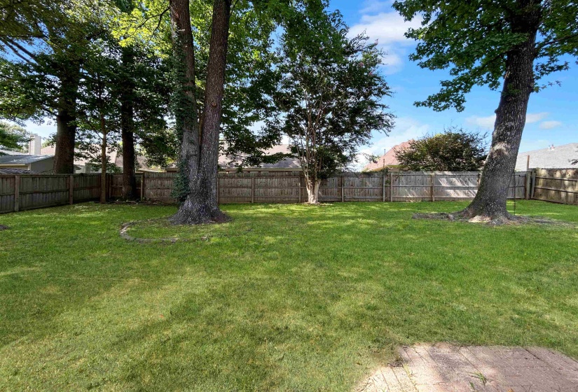 2733 TWISTED OAK CV, Memphis, Tennessee 38016-8446, 4 Bedroom Bedrooms, 7 Room Rooms,3 BathroomBathrooms,Residential,For Sale,TWISTED OAK,0,10226608