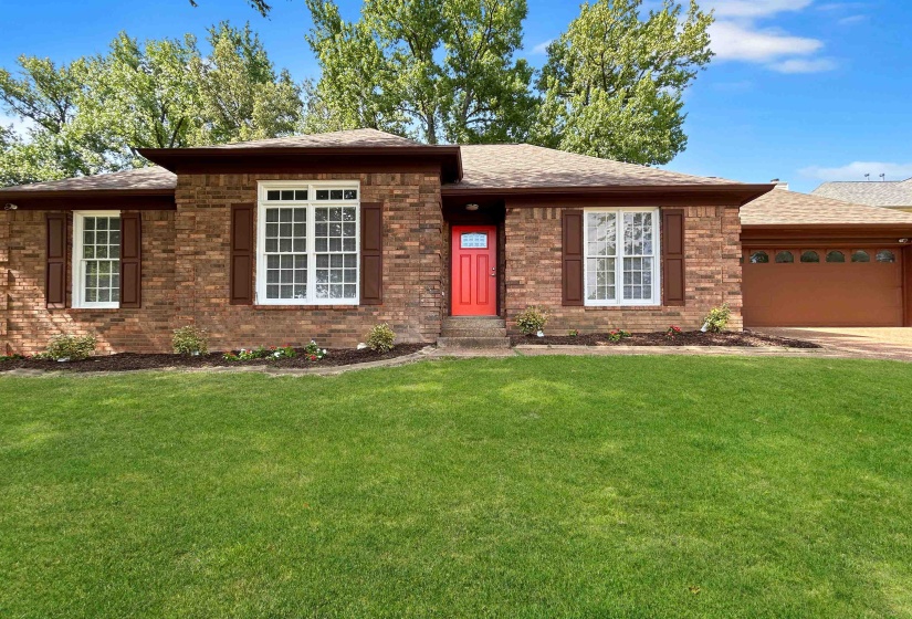 2733 TWISTED OAK CV, Memphis, Tennessee 38016-8446, 4 Bedroom Bedrooms, 7 Room Rooms,3 BathroomBathrooms,Residential,For Sale,TWISTED OAK,0,10226608