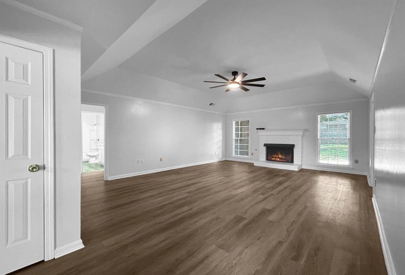 2733 TWISTED OAK CV, Memphis, Tennessee 38016-8446, 4 Bedroom Bedrooms, 7 Room Rooms,3 BathroomBathrooms,Residential,For Sale,TWISTED OAK,0,10226608