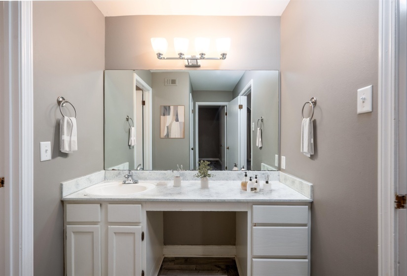 109 MAIN ST, Memphis, Tennessee 38103, 1 Bedroom Bedrooms, 3 Room Rooms,1 BathroomBathrooms,Residential,For Sale,MAIN,0,10226243