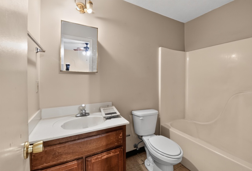 3859 FIZER RD, Memphis, Tennessee 38111, 3 Bedroom Bedrooms, 6 Room Rooms,2 BathroomBathrooms,Residential,For Sale,FIZER,0,10226872