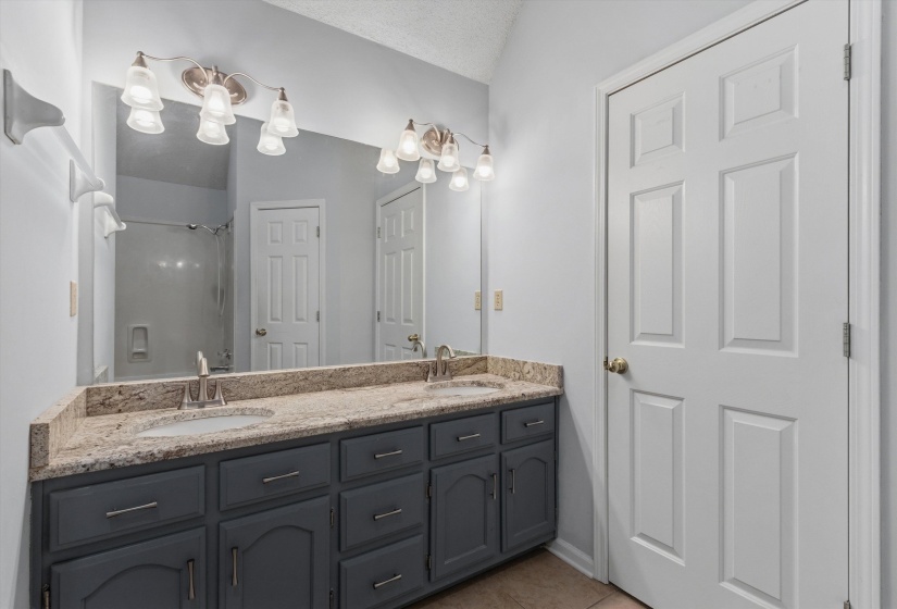5364 MEADOW CROSS DR, Memphis, Tennessee 38141, 3 Bedroom Bedrooms, 7 Room Rooms,2 BathroomBathrooms,Residential,For Sale,MEADOW CROSS,0,10223089