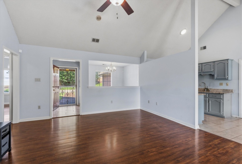 5364 MEADOW CROSS DR, Memphis, Tennessee 38141, 3 Bedroom Bedrooms, 7 Room Rooms,2 BathroomBathrooms,Residential,For Sale,MEADOW CROSS,0,10223089