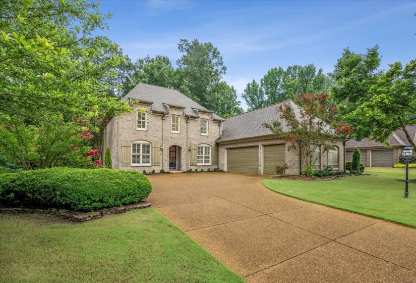 4514 COLTWOOD DR, Lakeland, Tennessee 38002, 4 Bedroom Bedrooms, 8 Room Rooms,3 BathroomBathrooms,Residential,For Sale,COLTWOOD,0,10226175