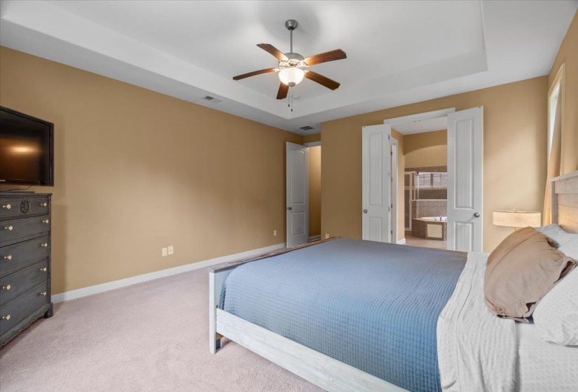 8499 WOODLAND GREEN CT, Memphis, Tennessee 38016, 4 Bedroom Bedrooms, 9 Room Rooms,2.1 BathroomBathrooms,Residential,For Sale,WOODLAND GREEN,0,10226461