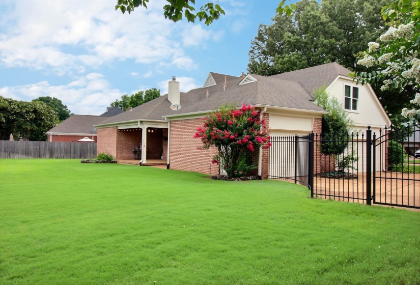 1595 COLEHERNE CV, Collierville, Tennessee 38017, 5 Bedroom Bedrooms, 9 Room Rooms,3.1 BathroomBathrooms,Residential,For Sale,COLEHERNE,0,10226223
