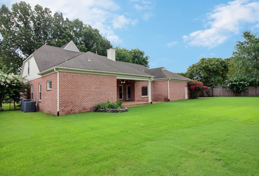 1595 COLEHERNE CV, Collierville, Tennessee 38017, 5 Bedroom Bedrooms, 9 Room Rooms,3.1 BathroomBathrooms,Residential,For Sale,COLEHERNE,0,10226223