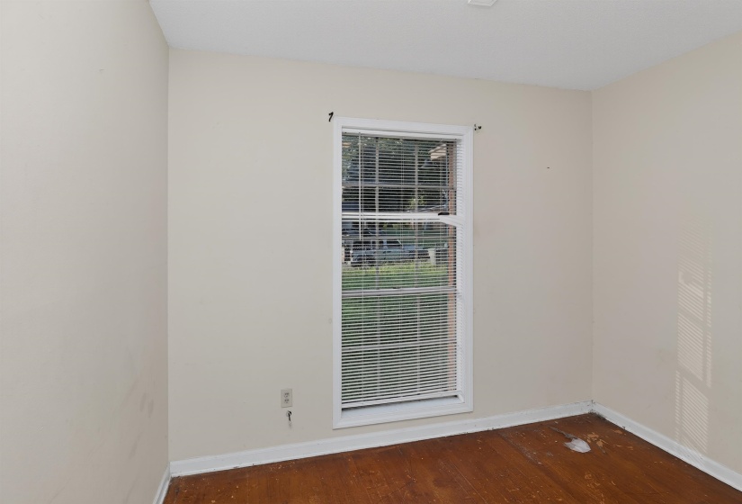 559 MONTEAGLE DR, Memphis, Tennessee 38109, 3 Bedroom Bedrooms, 6 Room Rooms,1.1 BathroomBathrooms,Residential,For Sale,MONTEAGLE,0,10226238