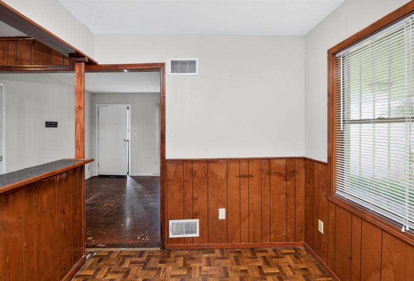 559 MONTEAGLE DR, Memphis, Tennessee 38109, 3 Bedroom Bedrooms, 6 Room Rooms,1.1 BathroomBathrooms,Residential,For Sale,MONTEAGLE,0,10226238