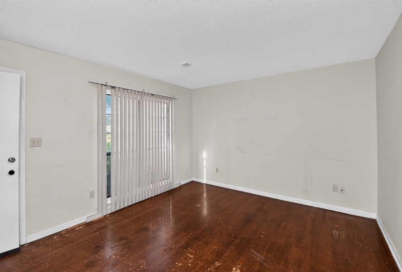 559 MONTEAGLE DR, Memphis, Tennessee 38109, 3 Bedroom Bedrooms, 6 Room Rooms,1.1 BathroomBathrooms,Residential,For Sale,MONTEAGLE,0,10226238