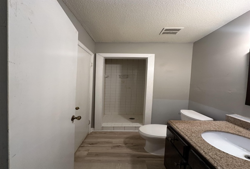 1339 MCNEIL ST, Memphis, Tennessee 38108, 4 Bedroom Bedrooms, 6 Room Rooms,2 BathroomBathrooms,Residential,For Sale,MCNEIL,0,10226481