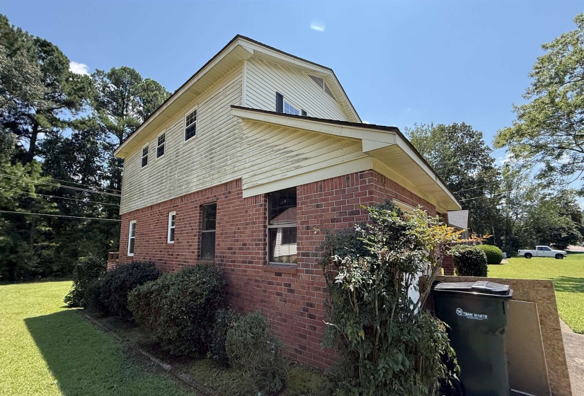 595 SWANEY DR, Holly Springs, Mississippi 38635, 3 Bedroom Bedrooms, 7 Room Rooms,3 BathroomBathrooms,Residential,For Sale,SWANEY,0,10206582