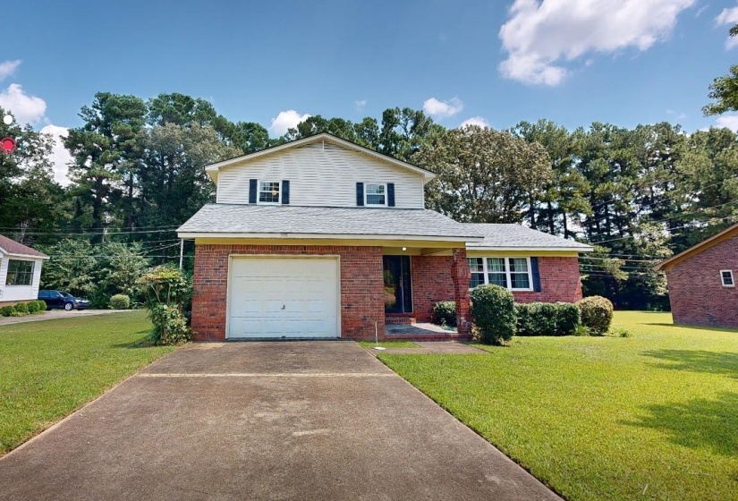 595 SWANEY DR, Holly Springs, Mississippi 38635, 3 Bedroom Bedrooms, 7 Room Rooms,3 BathroomBathrooms,Residential,For Sale,SWANEY,0,10206582