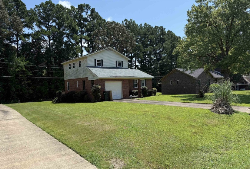 595 SWANEY DR, Holly Springs, Mississippi 38635, 3 Bedroom Bedrooms, 7 Room Rooms,3 BathroomBathrooms,Residential,For Sale,SWANEY,0,10206582