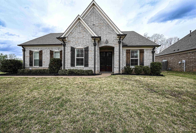 110 LAUREL GLEN DR, Oakland, Tennessee 38060, 4 Bedroom Bedrooms, 7 Room Rooms,3 BathroomBathrooms,Residential,For Sale,LAUREL GLEN,0,10218437