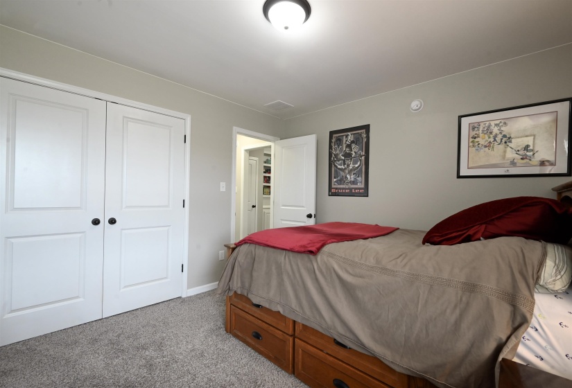 110 LAUREL GLEN DR, Oakland, Tennessee 38060, 4 Bedroom Bedrooms, 7 Room Rooms,3 BathroomBathrooms,Residential,For Sale,LAUREL GLEN,0,10218437