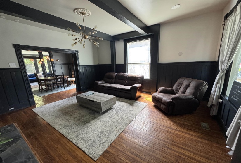 1609 EASTMORELAND AVE, Memphis, Tennessee 38104, 5 Bedroom Bedrooms, 11 Room Rooms,3.1 BathroomBathrooms,Residential,For Sale,EASTMORELAND,0,10226501
