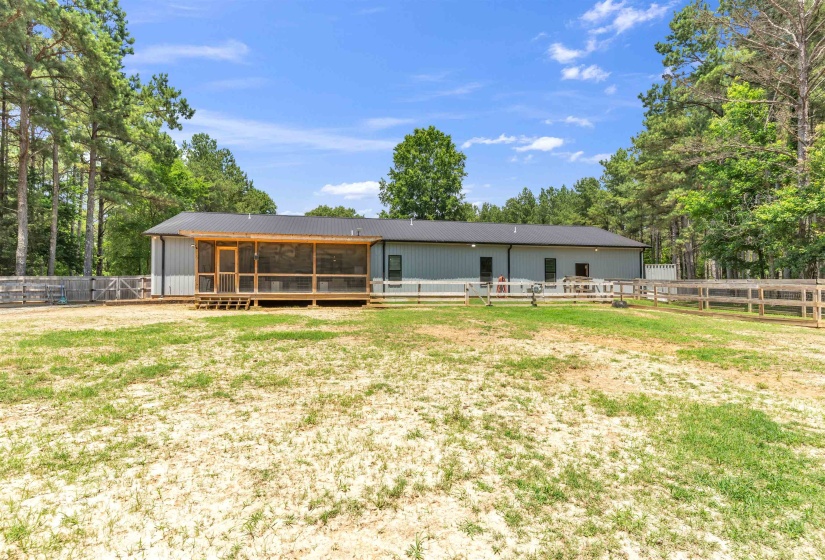 2525 SINAI DR, Mason, Tennessee 38049, 4 Bedroom Bedrooms, 7 Room Rooms,3 BathroomBathrooms,Residential,For Sale,SINAI,0,10222928