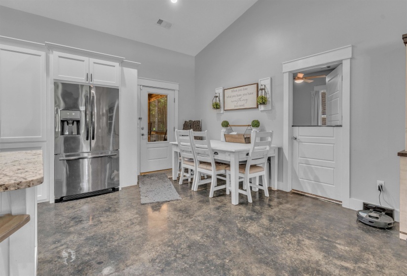 2525 SINAI DR, Mason, Tennessee 38049, 4 Bedroom Bedrooms, 7 Room Rooms,3 BathroomBathrooms,Residential,For Sale,SINAI,0,10222928