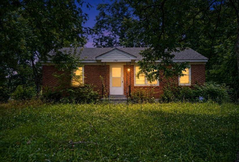 1703 CORNING AVE, Memphis, Tennessee 38127, 3 Bedroom Bedrooms, 5 Room Rooms,1 BathroomBathrooms,Residential,For Sale,CORNING,0,10224320