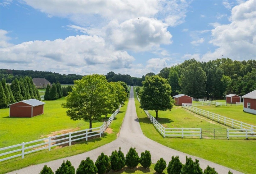 740 FRAZIER RD, Rossville, Tennessee 38066, 4 Bedroom Bedrooms, 12 Room Rooms,3.2 BathroomBathrooms,Residential,For Sale,FRAZIER,0,10226420