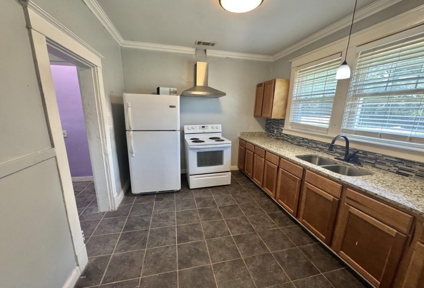 855 DICKINSON ST, Memphis, Tennessee 38107, 2 Bedroom Bedrooms, 6 Room Rooms,1 BathroomBathrooms,Residential,For Sale,DICKINSON,0,10225944