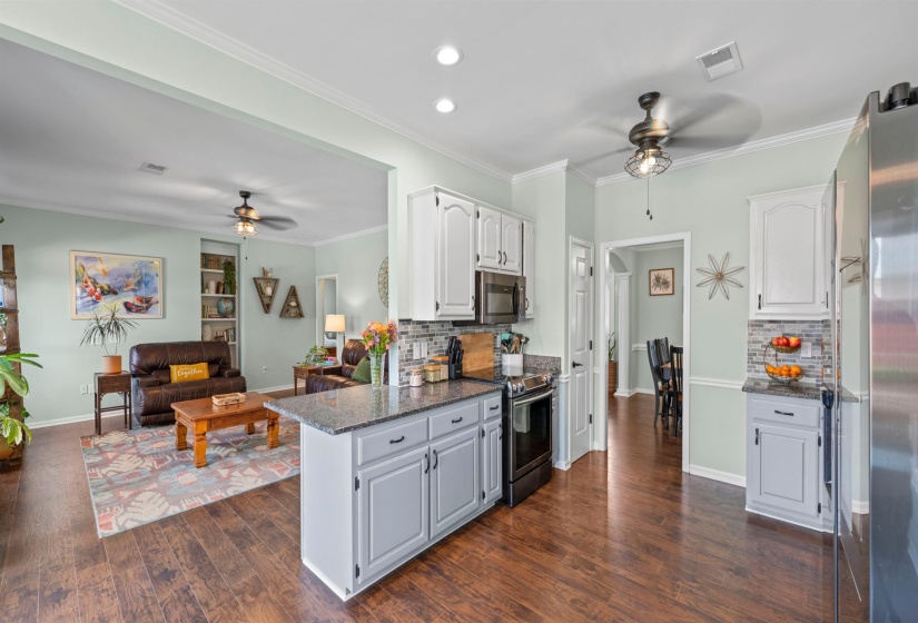 434 BOWLING BROOK DR, Collierville, Tennessee 38017, 4 Bedroom Bedrooms, 8 Room Rooms,2.1 BathroomBathrooms,Residential,For Sale,BOWLING BROOK,0,10226694