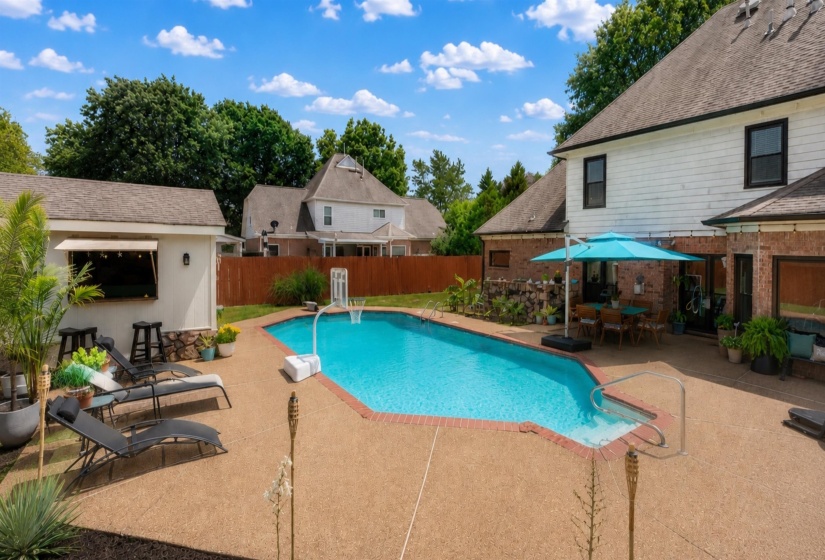 434 BOWLING BROOK DR, Collierville, Tennessee 38017, 4 Bedroom Bedrooms, 8 Room Rooms,2.1 BathroomBathrooms,Residential,For Sale,BOWLING BROOK,0,10226694