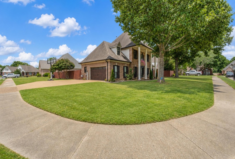 434 BOWLING BROOK DR, Collierville, Tennessee 38017, 4 Bedroom Bedrooms, 8 Room Rooms,2.1 BathroomBathrooms,Residential,For Sale,BOWLING BROOK,0,10226694