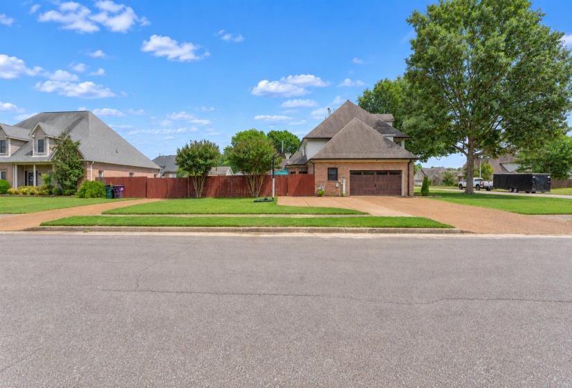 434 BOWLING BROOK DR, Collierville, Tennessee 38017, 4 Bedroom Bedrooms, 8 Room Rooms,2.1 BathroomBathrooms,Residential,For Sale,BOWLING BROOK,0,10226694