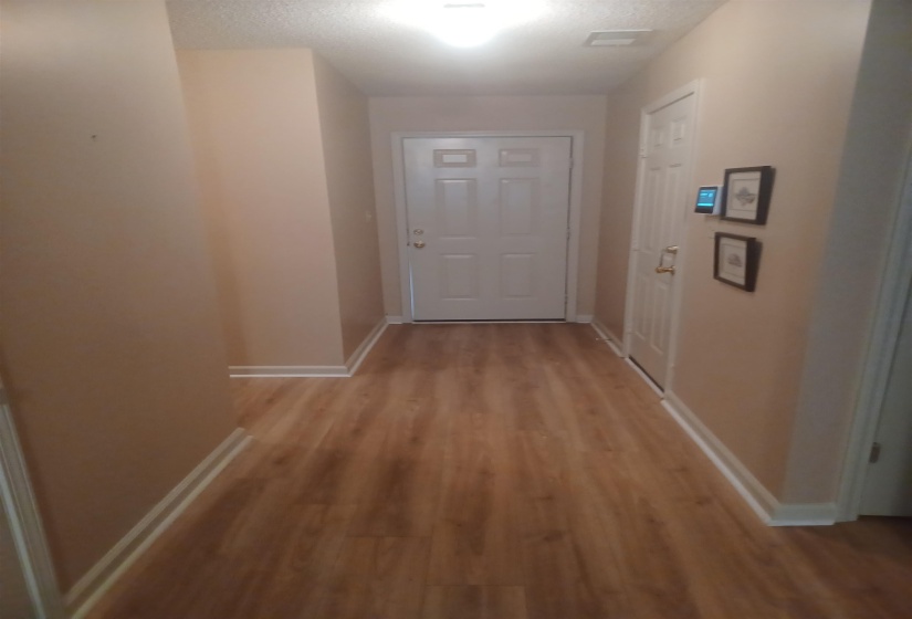9592 CHI CHI LN, Lakeland, Tennessee 38002, 3 Bedroom Bedrooms, 5 Room Rooms,2 BathroomBathrooms,Residential,For Sale,CHI CHI,0,10226024