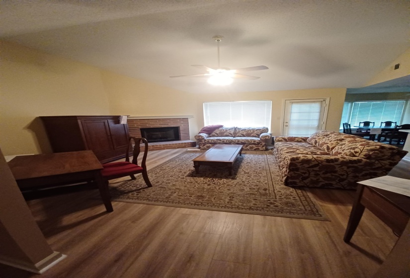 9592 CHI CHI LN, Lakeland, Tennessee 38002, 3 Bedroom Bedrooms, 5 Room Rooms,2 BathroomBathrooms,Residential,For Sale,CHI CHI,0,10226024