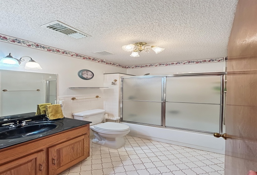 937 KELLEYS CHAPEL RD, Burlison, Tennessee 38015, 4 Bedroom Bedrooms, 6 Room Rooms,3.1 BathroomBathrooms,Residential,For Sale,KELLEYS CHAPEL,0,10227039