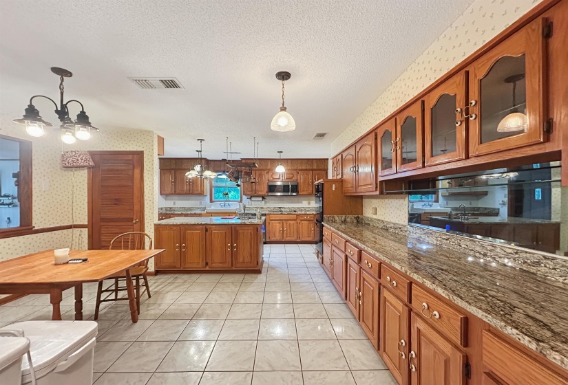 937 KELLEYS CHAPEL RD, Burlison, Tennessee 38015, 4 Bedroom Bedrooms, 6 Room Rooms,3.1 BathroomBathrooms,Residential,For Sale,KELLEYS CHAPEL,0,10227039