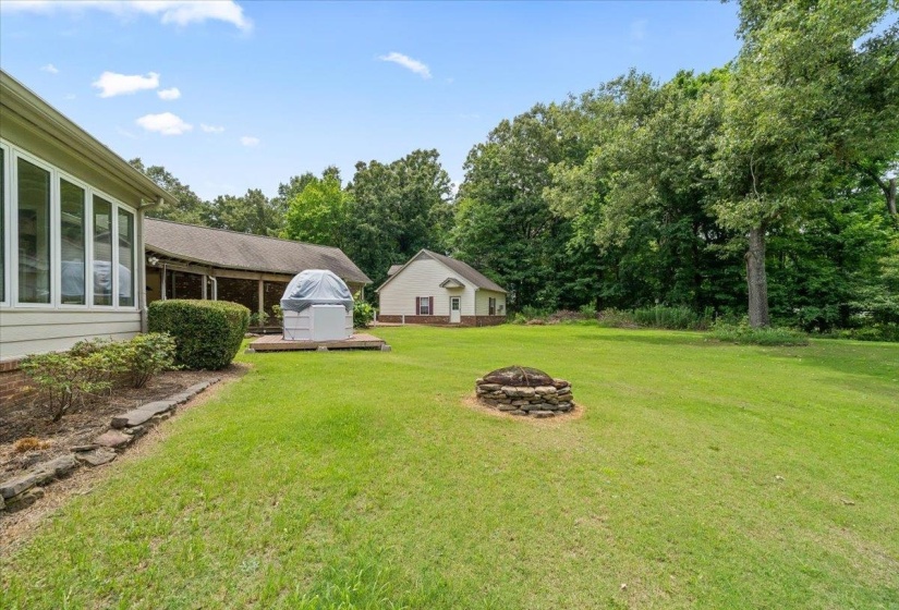 2890 RALEIGH-LAGRANGE DR, Rossville, Tennessee 38066, 4 Bedroom Bedrooms, 8 Room Rooms,3.1 BathroomBathrooms,Residential,For Sale,RALEIGH-LAGRANGE,0,10223329