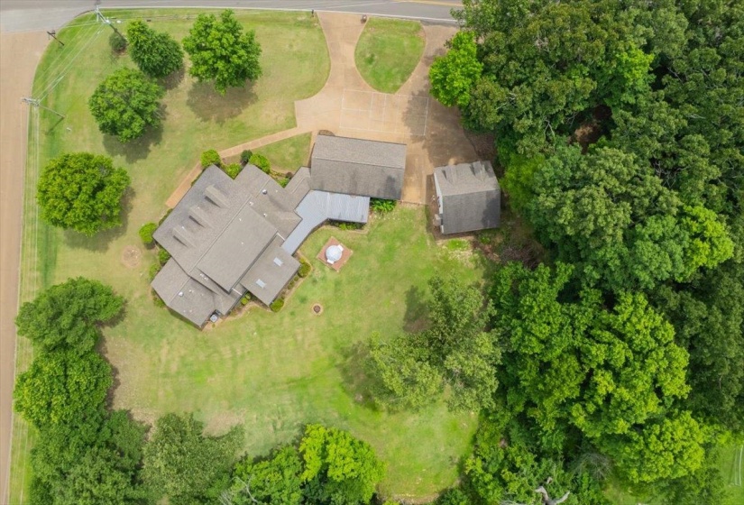 2890 RALEIGH-LAGRANGE DR, Rossville, Tennessee 38066, 4 Bedroom Bedrooms, 8 Room Rooms,3.1 BathroomBathrooms,Residential,For Sale,RALEIGH-LAGRANGE,0,10223329
