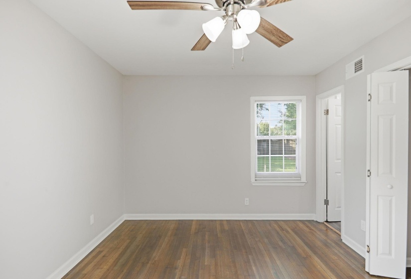 409 STONEHAM RD, Memphis, Tennessee 38109, 3 Bedroom Bedrooms, 6 Room Rooms,1.1 BathroomBathrooms,Residential,For Sale,STONEHAM,0,10226152