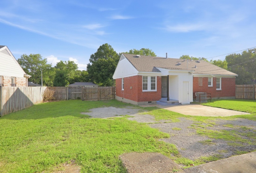 409 STONEHAM RD, Memphis, Tennessee 38109, 3 Bedroom Bedrooms, 6 Room Rooms,1.1 BathroomBathrooms,Residential,For Sale,STONEHAM,0,10226152