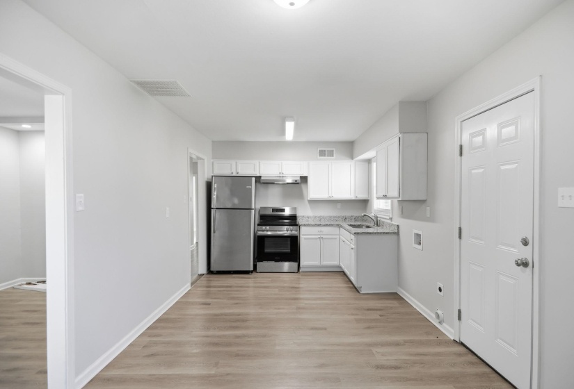 409 STONEHAM RD, Memphis, Tennessee 38109, 3 Bedroom Bedrooms, 6 Room Rooms,1.1 BathroomBathrooms,Residential,For Sale,STONEHAM,0,10226152