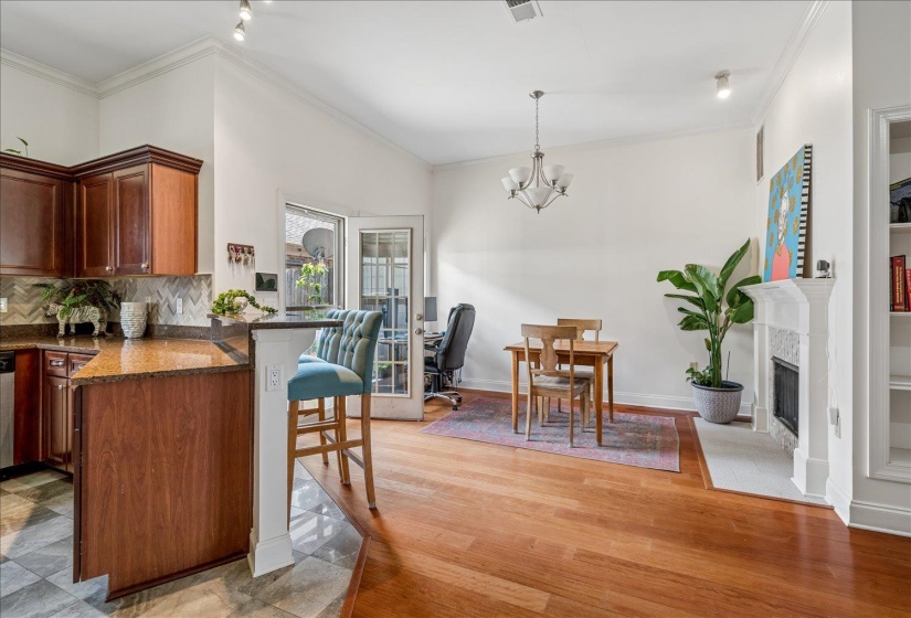 97 CAROLINA AVE, Memphis, Tennessee 38103, 2 Bedroom Bedrooms, 5 Room Rooms,2.1 BathroomBathrooms,Residential,For Sale,CAROLINA,0,10228495